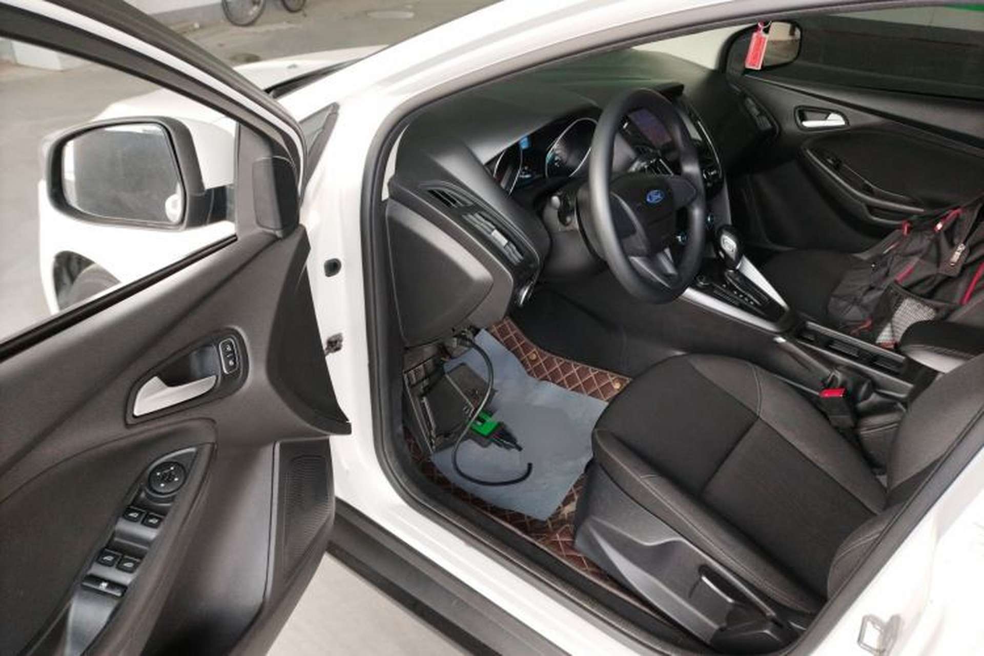 Used Ford Focus 2018 Hatchback Classic 1.6L Automatic Comfort Plus SmartDrive Edition Driver Seat