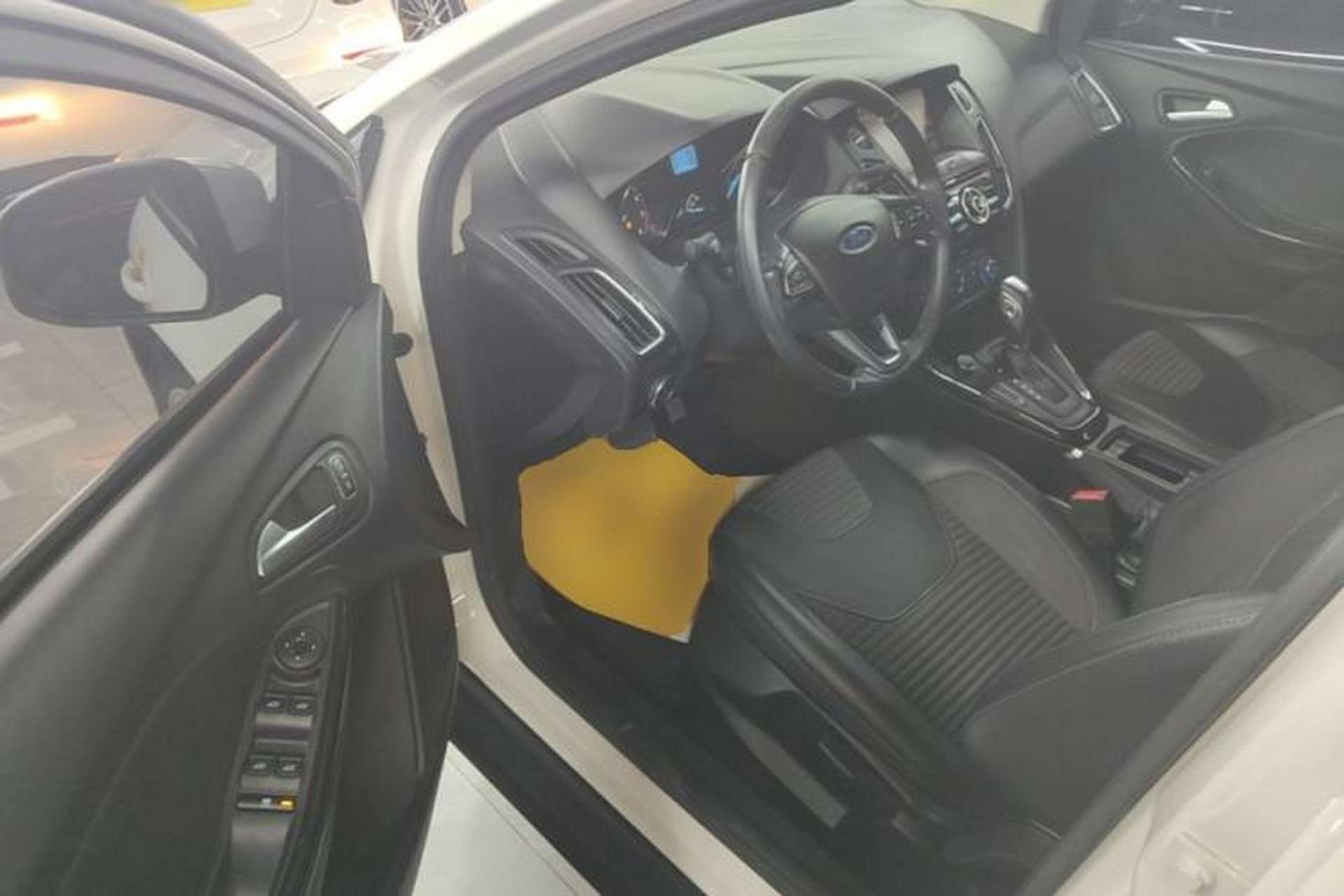 Used Ford Focus 2018 Sedan Classic 1.6L Automatic Trendy SmartDrive Edition Driver Seat