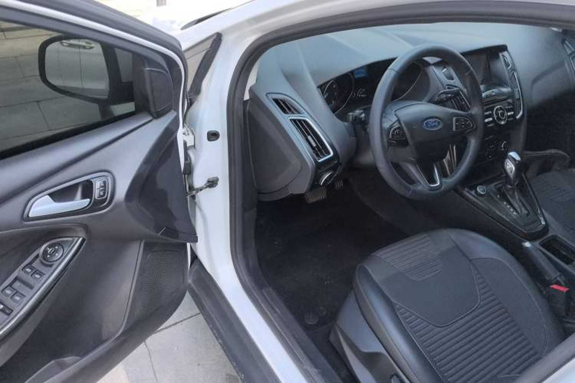 Used Ford Focus 2018 Sedan Classic 1.6L Automatic Trendy SmartDrive Edition Driver Seat