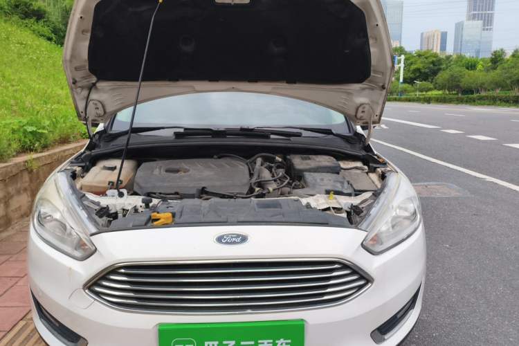 Used Ford Focus 2018 Sedan Classic EcoBoost 180 Automatic Elite Model Engine Bay