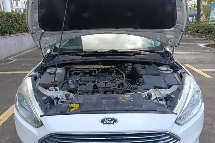 Used Ford Focus 2018 Sedan Classic 1.6L Automatic Trendy SmartDrive Edition Engine Bay