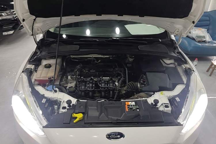Used Ford Focus 2018 Hatchback Classic 1.6L Automatic Comfort Plus SmartDrive Edition Engine Bay