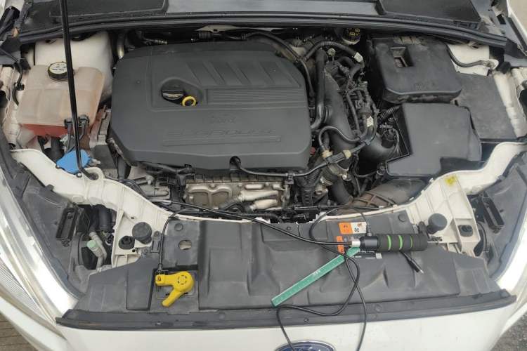 Used Ford Focus 2018 Sedan Classic EcoBoost 180 Automatic Elite Model Engine Bay
