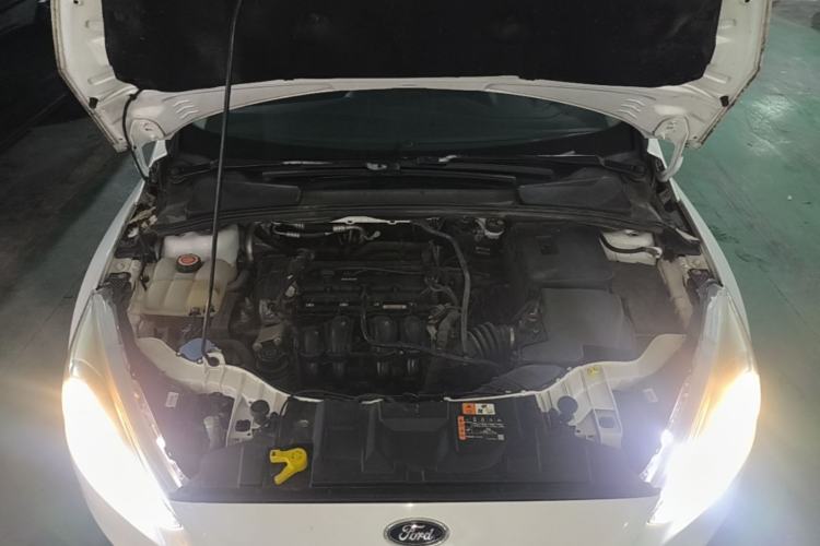 Used Ford Focus 2018 Sedan Classic 1.6L Automatic Trendy SmartDrive Edition Engine Bay