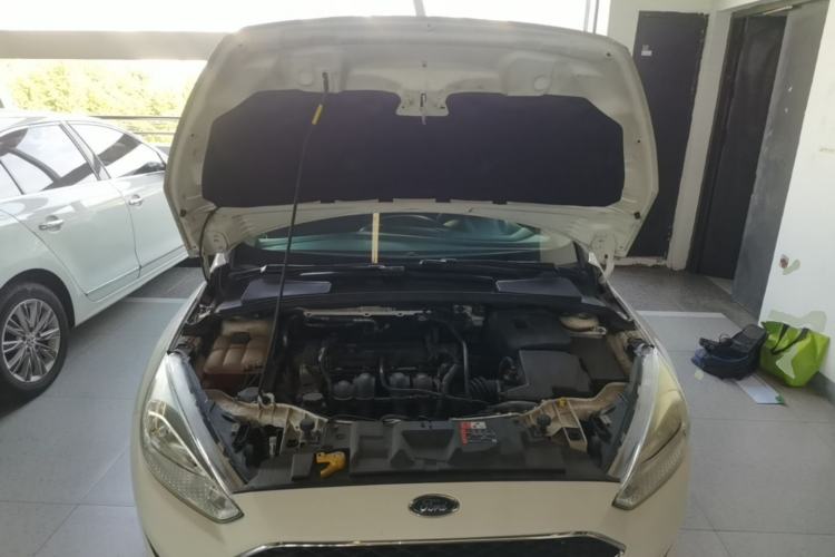 Used Ford Focus 2018 Hatchback Classic 1.6L Automatic Trendy SmartDrive Edition Engine Bay