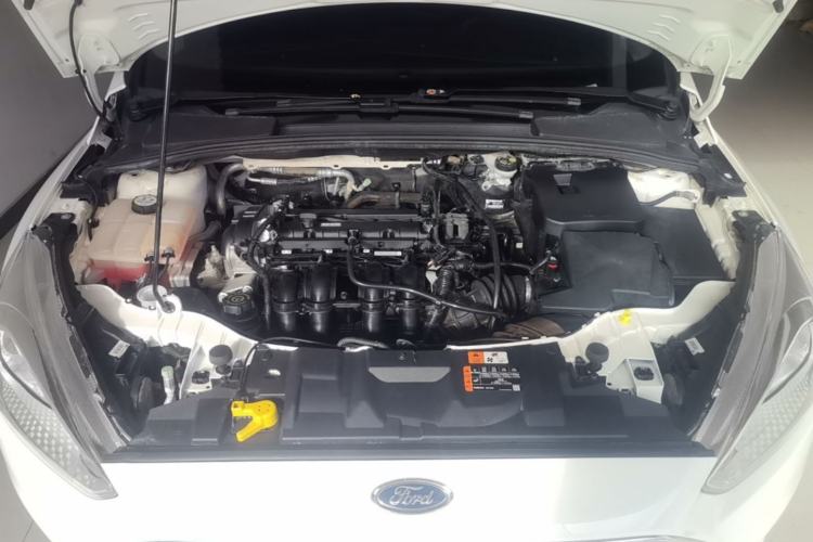 Used Ford Focus 2018 Sedan Classic 1.6L Automatic Trendy SmartDrive Edition Engine Bay
