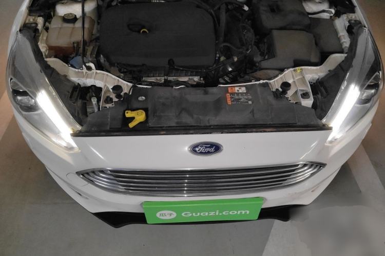 Used Ford Focus 2018 Sedan Classic EcoBoost 180 Automatic Flagship Model Engine Bay