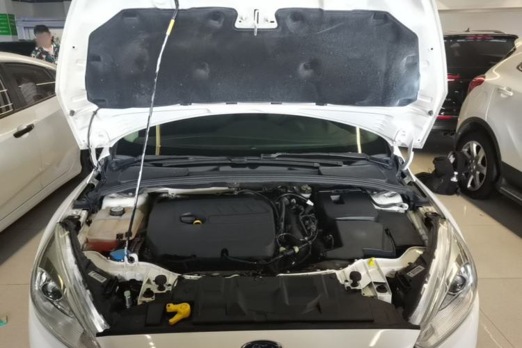 Used Ford Focus 2018 Sedan Classic EcoBoost 180 Automatic Elite Model Engine Bay