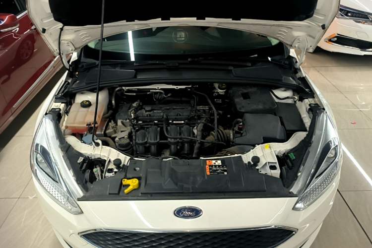 Used Ford Focus 2018 Hatchback Classic 1.6L Automatic Comfort Plus SmartDrive Edition Engine Bay