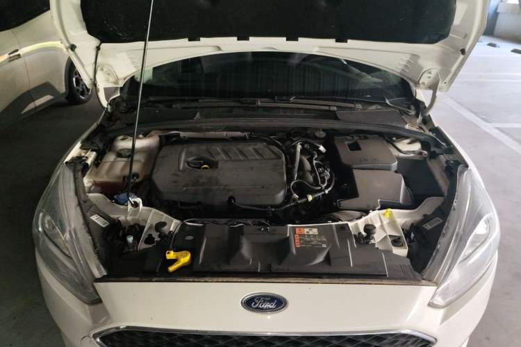 Used Ford Focus 2018 Hatchback Classic EcoBoost 180 Automatic Elite Model Engine Bay