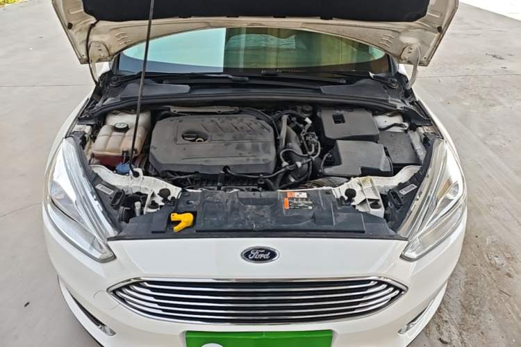 Used Ford Focus 2018 Sedan Classic EcoBoost 180 Automatic Elite Model Engine Bay