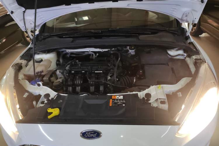 Used Ford Focus 2018 Sedan Classic 1.6L Automatic Trendy SmartDrive Edition Engine Bay