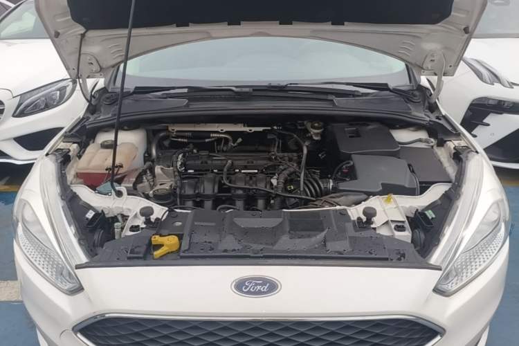 Used Ford Focus 2018 Hatchback Classic 1.6L Manual Comfort Plus SmartDrive Edition Engine Bay