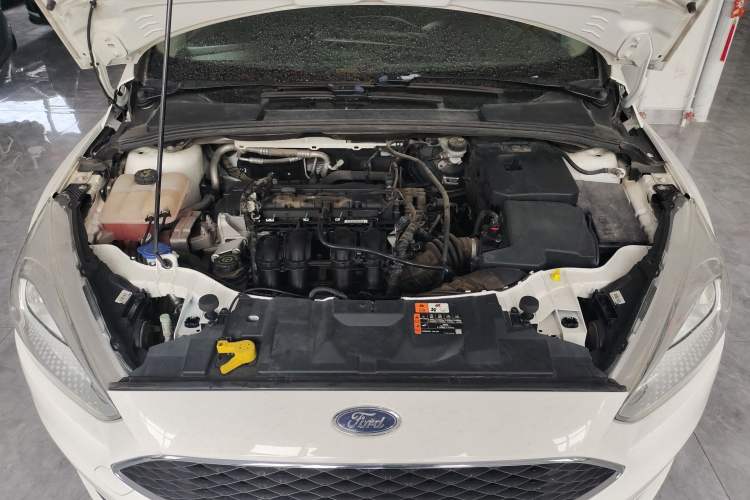 Used Ford Focus 2018 Hatchback Classic 1.6L Automatic Comfort Plus SmartDrive Edition Engine Bay