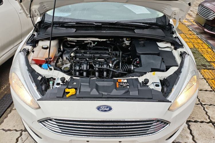 Used Ford Focus 2018 Sedan Classic 1.6L Automatic Trendy SmartDrive Edition Engine Bay