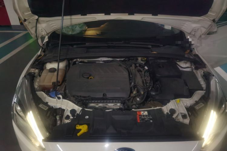 Used Ford Focus 2018 Hatchback Classic EcoBoost 180 Automatic Elite Model Engine Bay