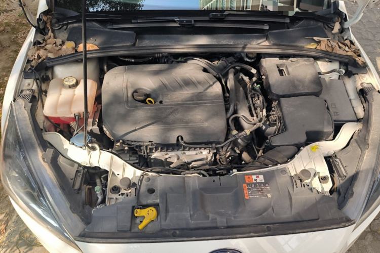 Used Ford Focus 2018 Sedan Classic EcoBoost 180 Automatic Elite Model Engine Bay