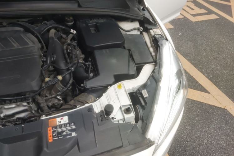 Used Ford Focus 2018 Hatchback Classic EcoBoost 180 Automatic Elite Model Engine Bay Left