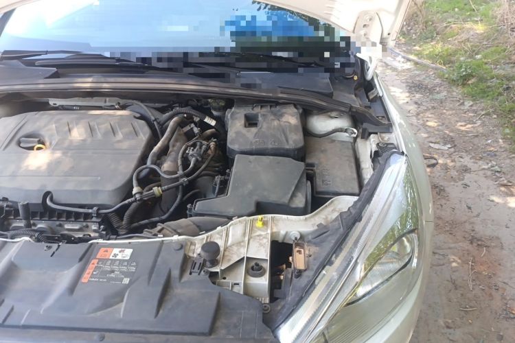 Used Ford Focus 2018 Hatchback Classic EcoBoost 180 Automatic Elite Model Engine Bay Left