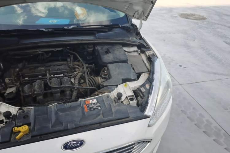 Used Ford Focus 2018 Sedan Classic 1.6L Automatic Comfort Plus Smart Drive Version Engine Bay Left