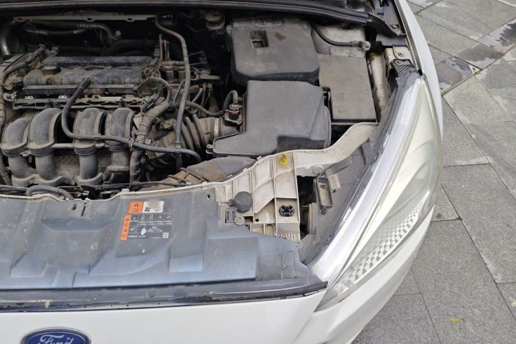 Used Ford Focus 2018 Hatchback Classic 1.6L Automatic Comfort Plus SmartDrive Edition Engine Bay Left