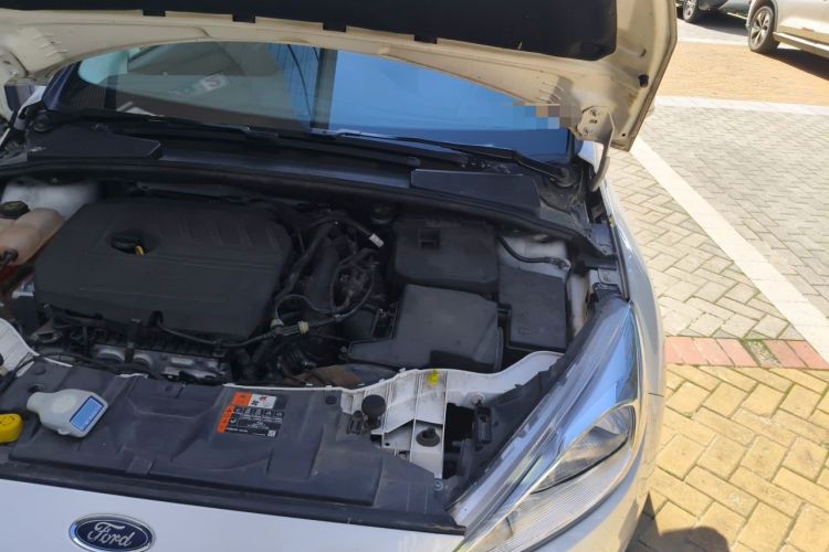 Used Ford Focus 2018 Hatchback Classic EcoBoost 180 Automatic Elite Model Engine Bay Left