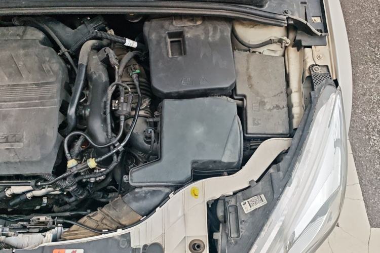 Used Ford Focus 2018 Hatchback Classic EcoBoost 180 Automatic Elite Model Engine Bay Left