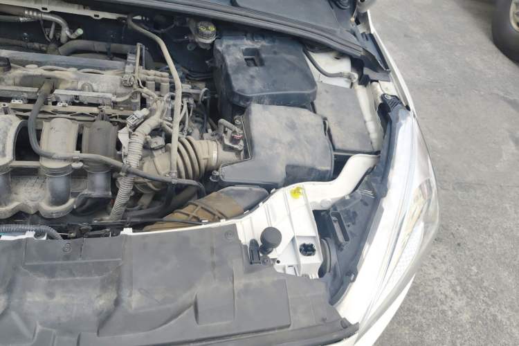 Used Ford Focus 2018 Hatchback Classic 1.6L Automatic Comfort Plus SmartDrive Edition Engine Bay Left