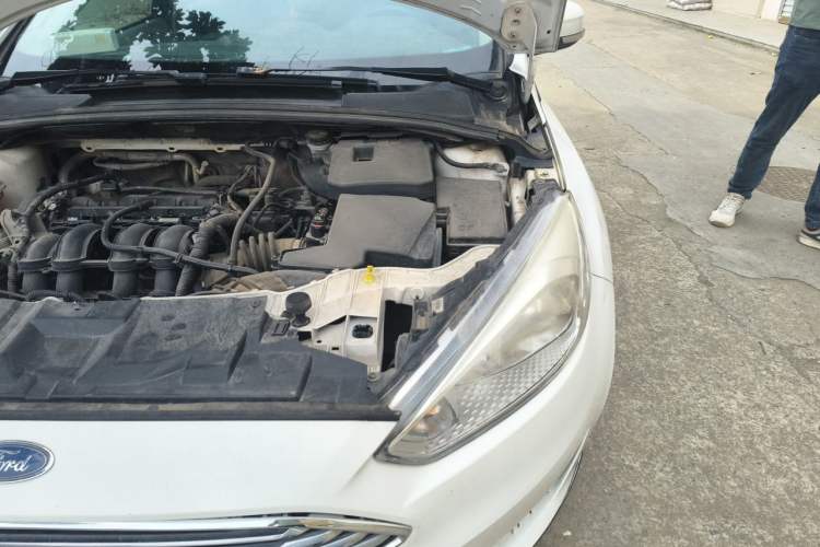 Used Ford Focus 2018 Sedan Classic 1.6L Automatic Comfort Plus Smart Drive Version Engine Bay Left