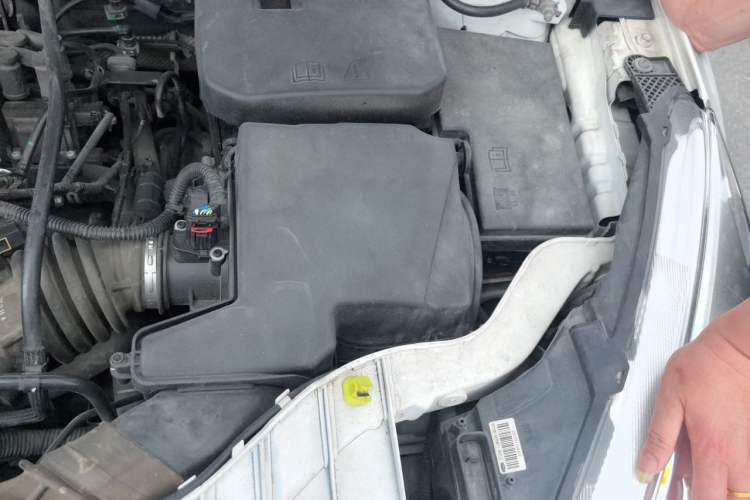 Used Ford Focus 2018 Sedan Classic 1.6L Automatic Trendy SmartDrive Edition Engine Bay Left