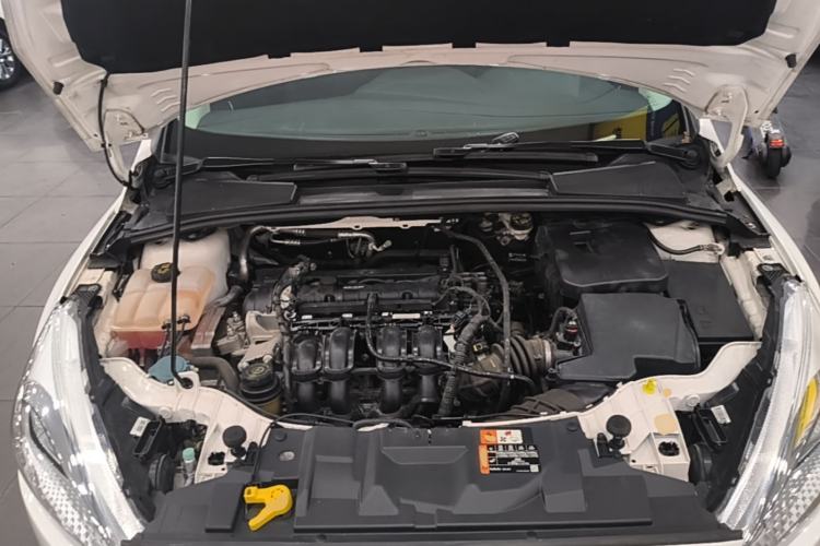 Used Ford Focus 2018 Hatchback Classic 1.6L Automatic Trendy SmartDrive Edition Engine Bay