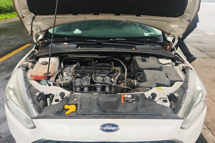 Used Ford Focus 2018 Hatchback Classic 1.6L Manual Comfort Plus SmartDrive Edition Engine Bay