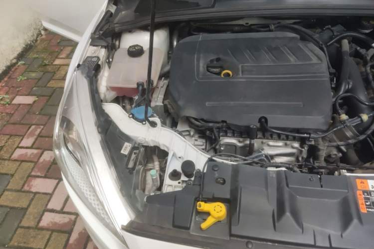 Used Ford Focus 2018 Hatchback Classic EcoBoost 180 Automatic Elite Model Engine Bay Right