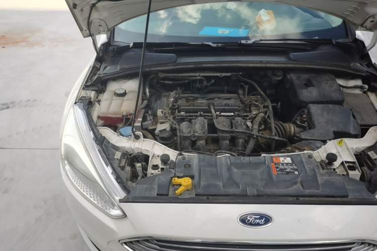 Used Ford Focus 2018 Sedan Classic 1.6L Automatic Comfort Plus Smart Drive Version Engine Bay Right