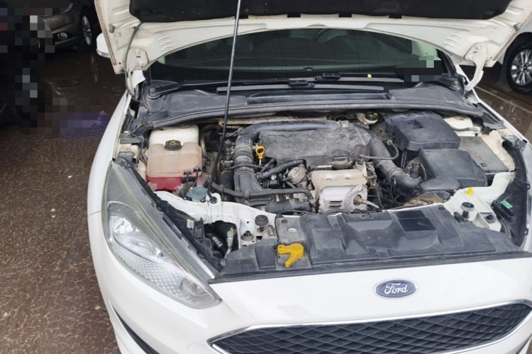 Used Ford Focus 2018 Two-Door Classic EcoBoost 125 Automatic Supercharged Style SmartDrive Edition Engine Bay Right