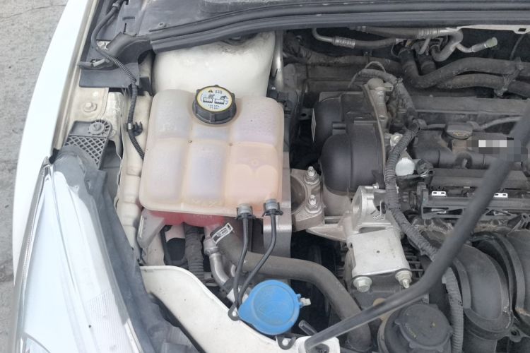 Used Ford Focus 2018 Sedan Classic 1.6L Automatic Trendy SmartDrive Edition Engine Bay Right