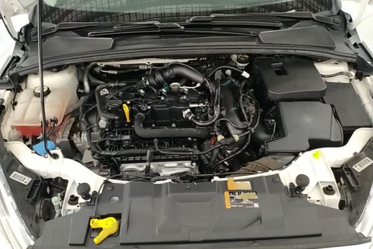 Used Ford Focus 2018 Sedan Classic EcoBoost 180 Automatic Elite Model Engine Bay