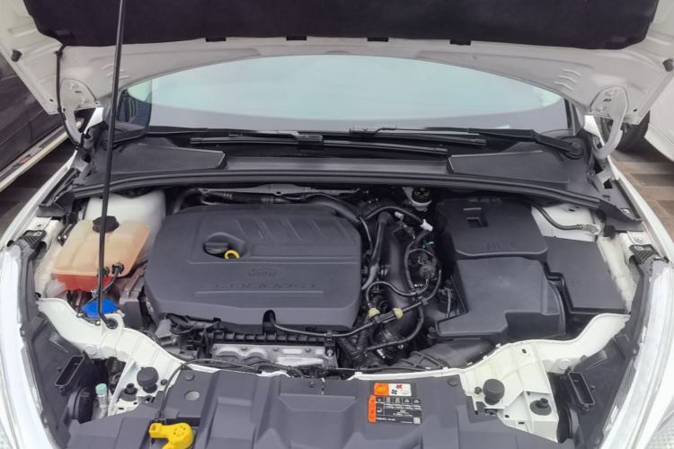 Used Ford Focus 2018 Hatchback Classic EcoBoost 180 Automatic Elite Model Engine Bay