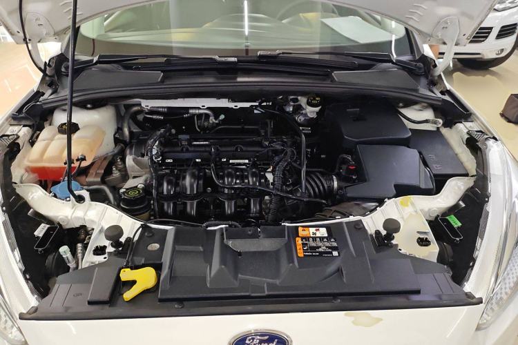 Used Ford Focus 2018 Hatchback Classic 1.6L Automatic Trendy SmartDrive Edition Engine Bay
