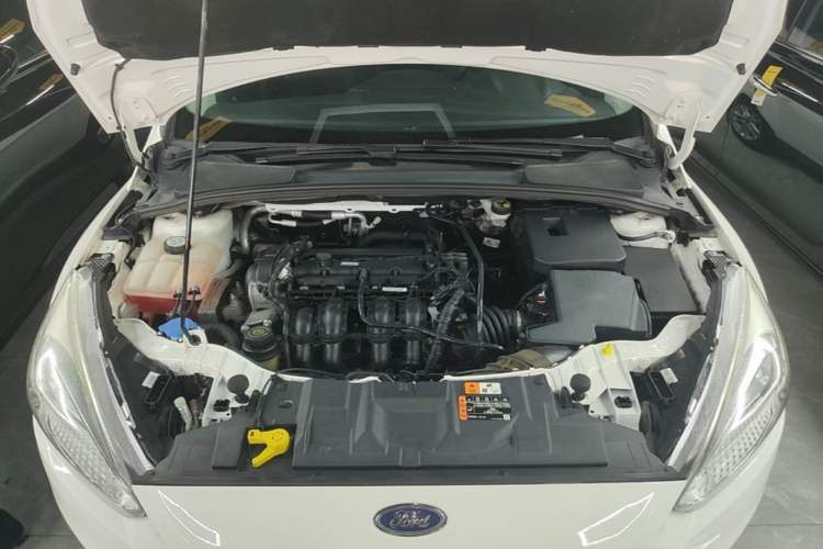 Used Ford Focus 2018 Sedan Classic 1.6L Automatic Trendy SmartDrive Edition Engine Bay
