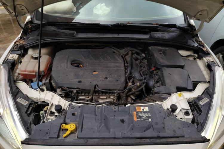 Used Ford Focus 2018 Sedan Classic EcoBoost 180 Automatic Elite Model Engine Bay