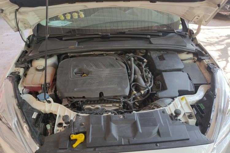 Used Ford Focus 2018 Sedan Classic EcoBoost 180 Automatic Elite Model Engine Bay