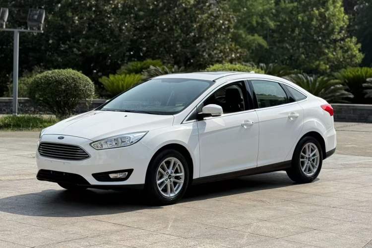 Used Ford Focus 2018 Sedan Classic 1.6L Automatic Trendy SmartDrive Edition Exterior 1