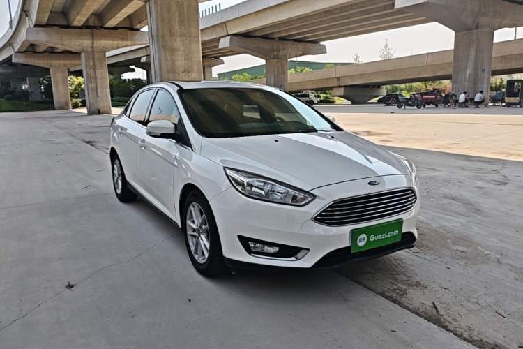 Used Ford Focus 2018 Sedan Classic EcoBoost 180 Automatic Elite Model Exterior 1