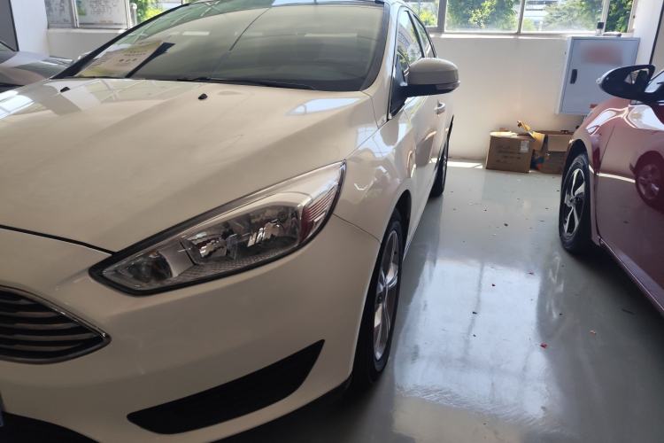 Used Ford Focus 2018 Sedan Classic 1.6L Automatic Comfort Plus Smart Drive Version Exterior 1