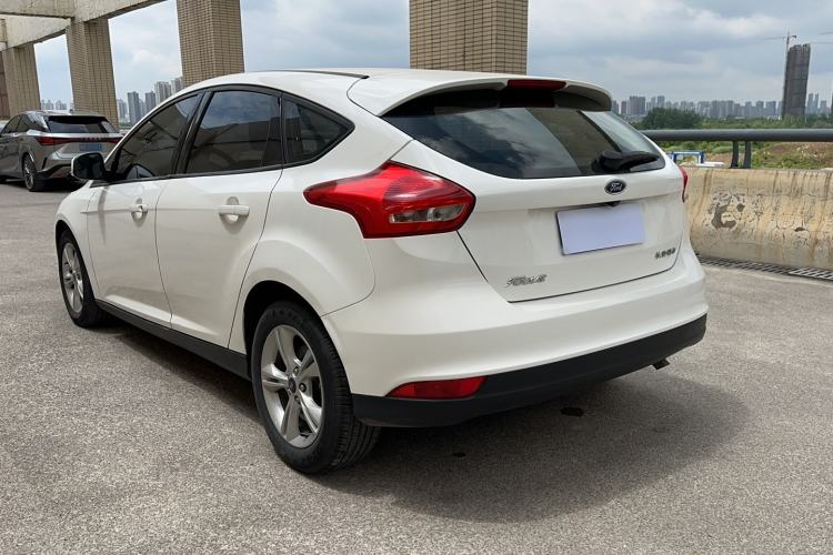 Used Ford Focus 2018 Hatchback Classic 1.6L Automatic Comfort Plus SmartDrive Edition Exterior 1
