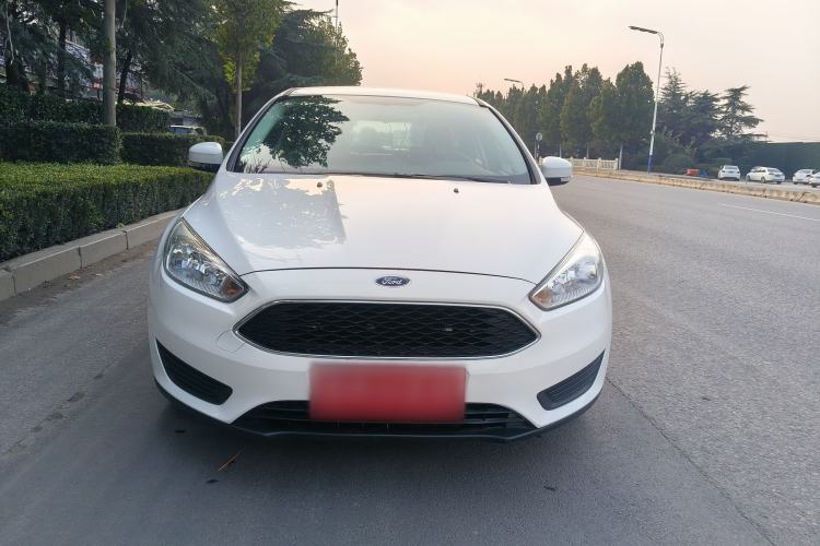 Used Ford Focus 2018 Hatchback Classic 1.6L Automatic Comfort Plus SmartDrive Edition Exterior 1