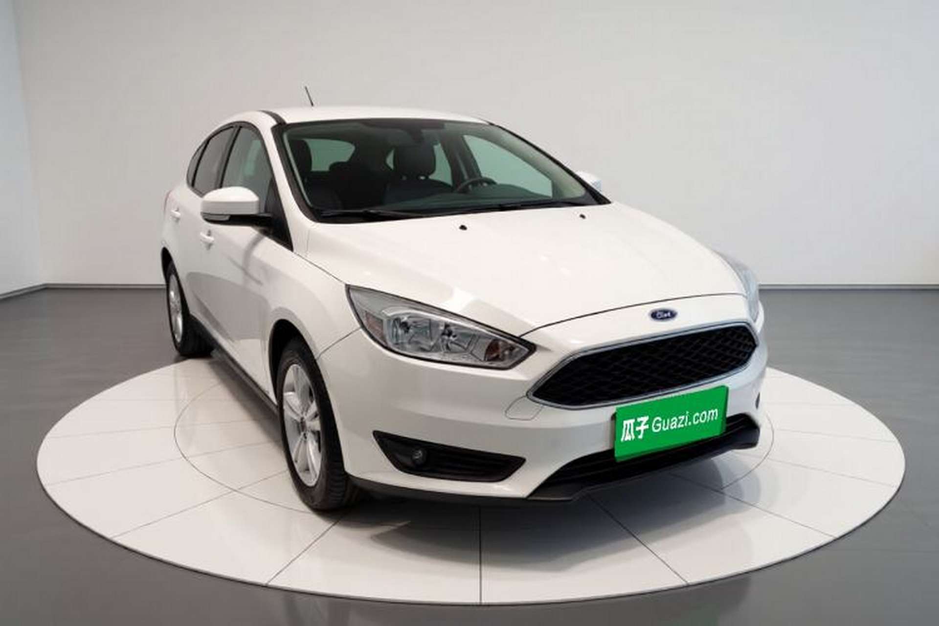Used Ford Focus 2018 Hatchback Classic 1.6L Automatic Comfort Plus SmartDrive Edition Exterior 1