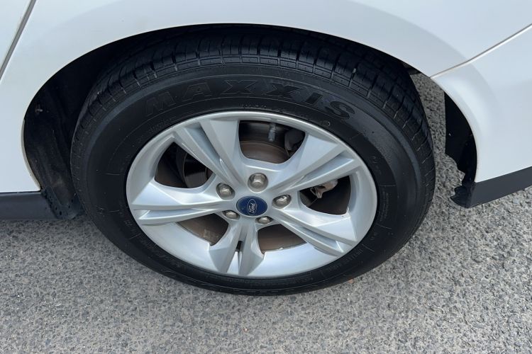 Used Ford Focus 2018 Hatchback Classic 1.6L Automatic Comfort Plus SmartDrive Edition Exterior 2