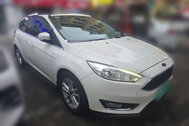 Used Ford Focus 2018 Hatchback Classic EcoBoost 180 Automatic Elite Model Exterior 2